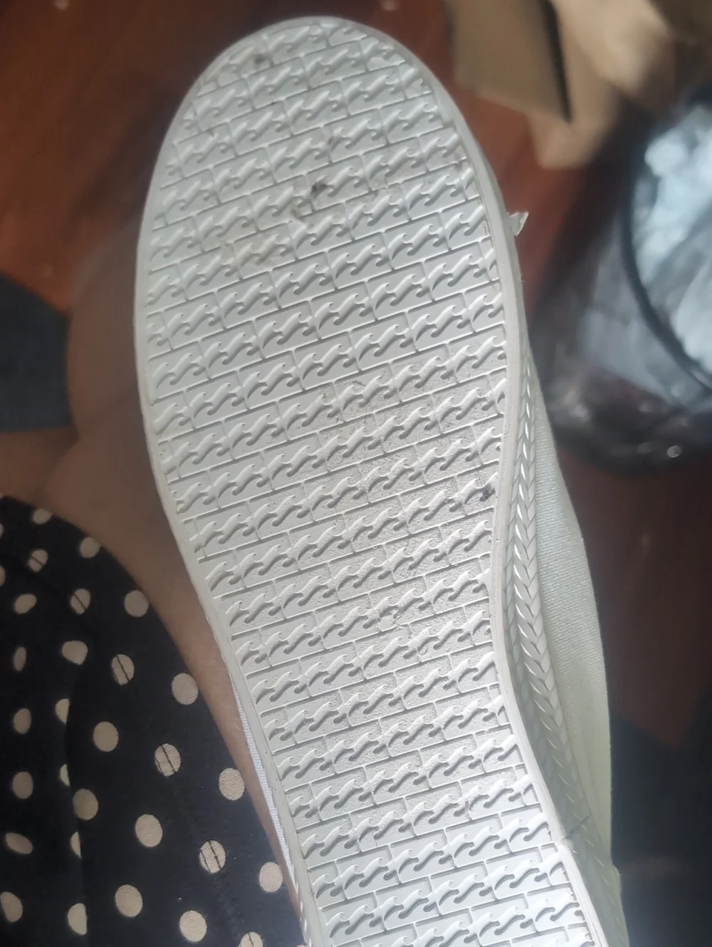 Billabong Women's Low-Top Canvas Sneakers in White Size 10